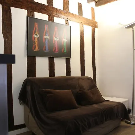 Charming Duplex In The Sentier Apartment *
